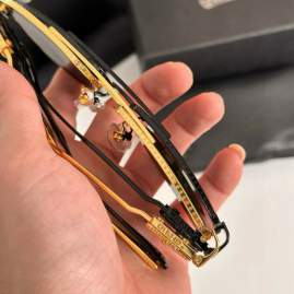 Picture of Chrome Hearts Sunglasses _SKUfw70121044fw